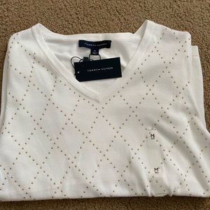 SALE‼️ ESSENTIAL ARGYLE V-NECK SWEATER